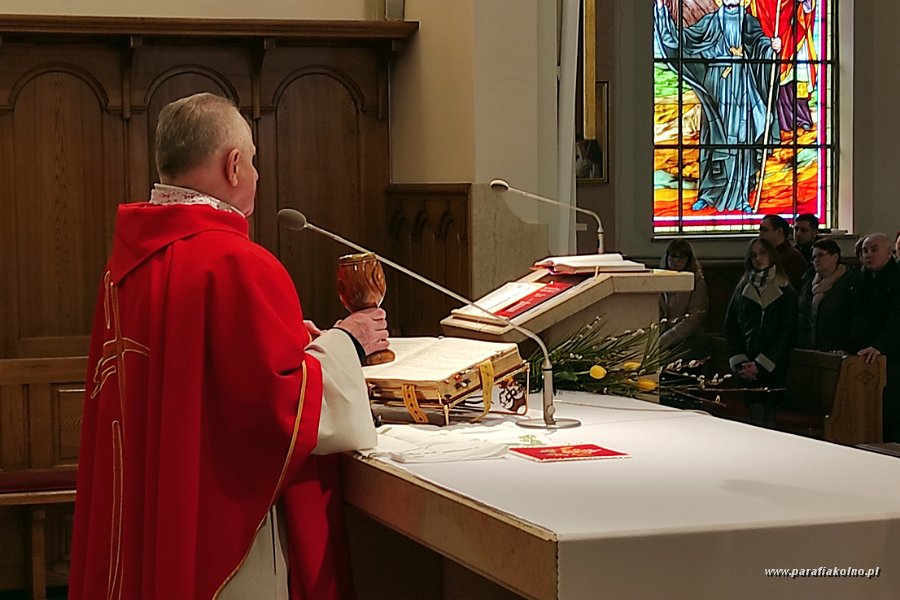 27 Eucharystia.jpg